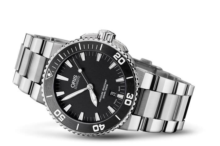 Aquis Date - 01 733 7653 4154-07 8 26 01PEB | Oris